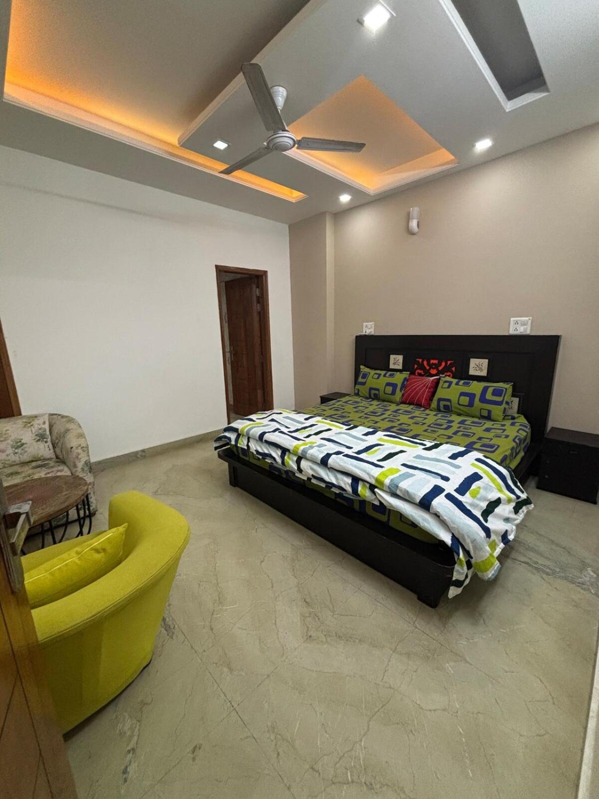 Luxurious House Near Yashobhoomi *