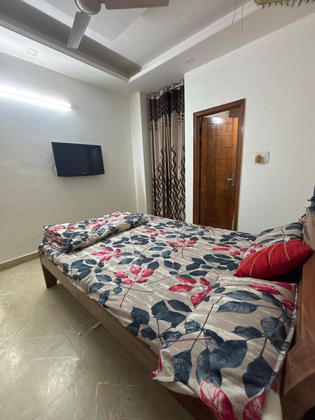 Apartment Luxurious House Near Yashobhoomi *