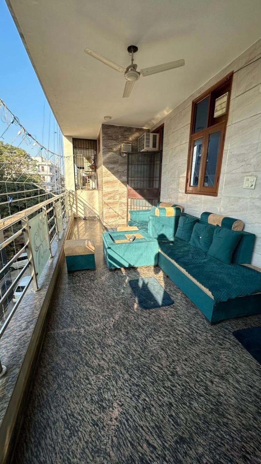 Luxurious House Near Yashobhoomi New Delhi